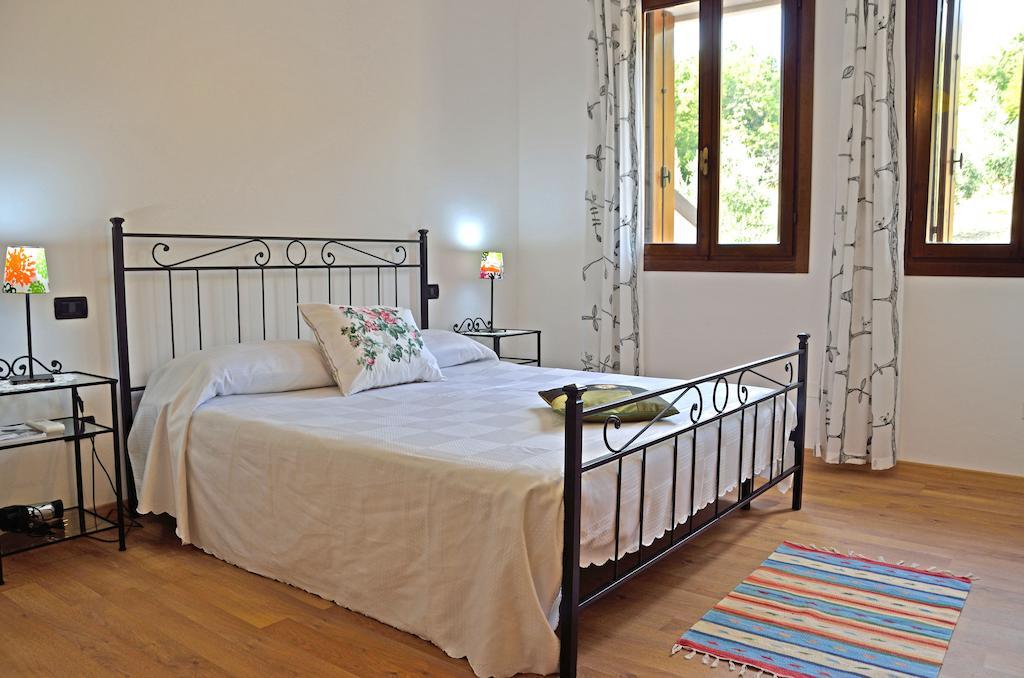 Paglia E Fieno Bed & Breakfast Villaga Room photo
